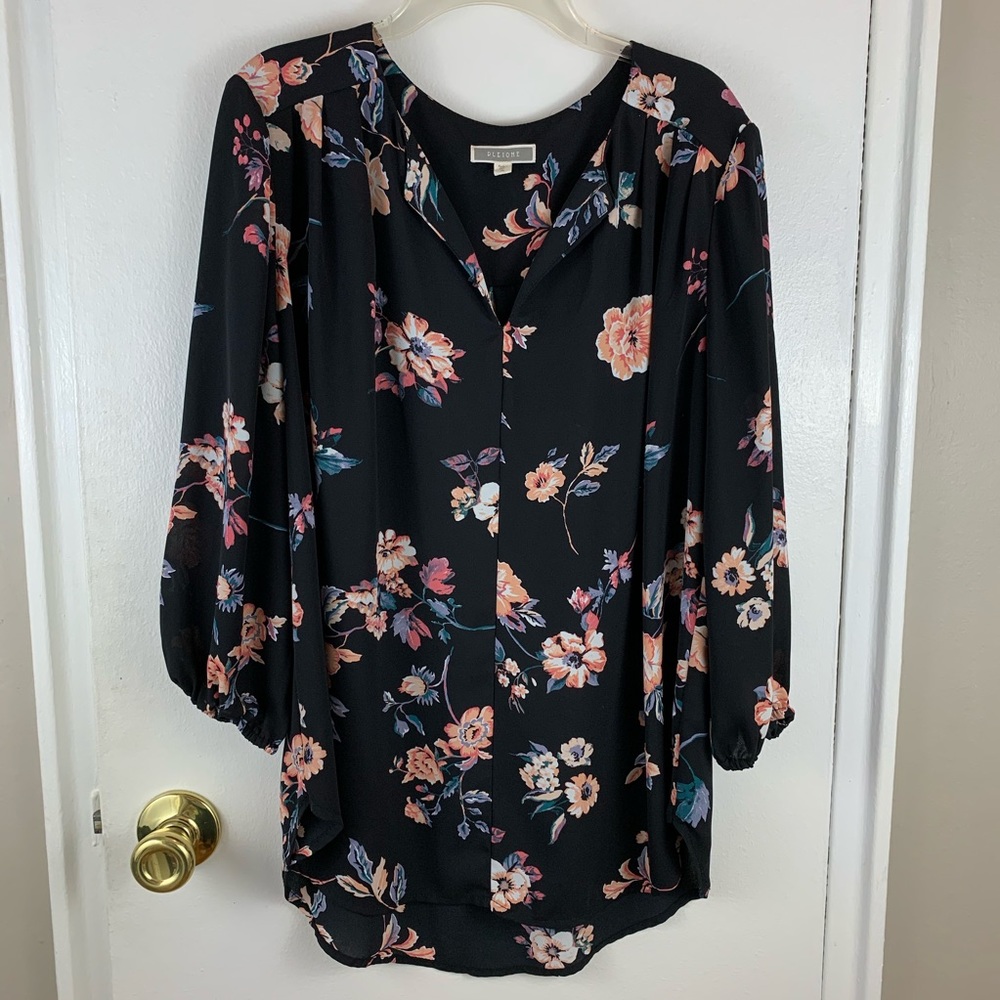 Pleione floral blouse with banded sleeves
